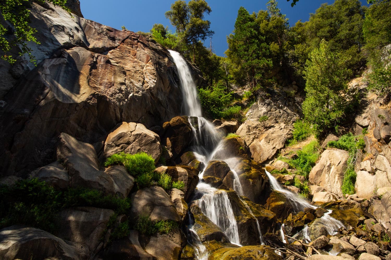 Grizzly Falls in Kings Canyon National Park, California, make a great elopement location in May.