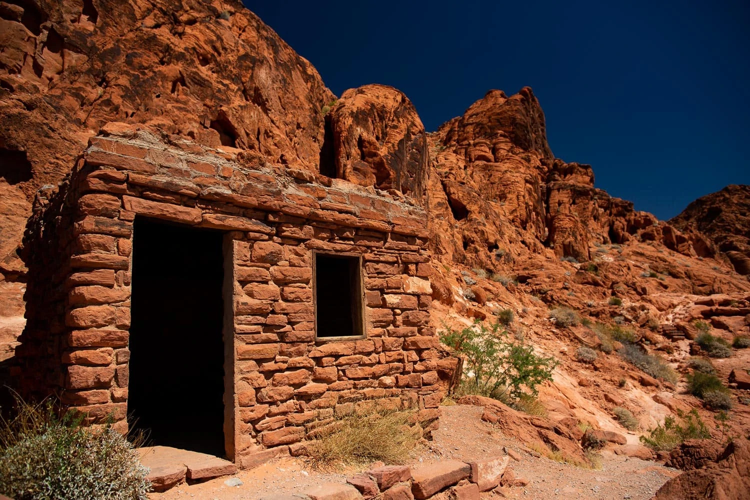 This historic cabin is one of the designated elopement ceremony locations in valley of fire state park.