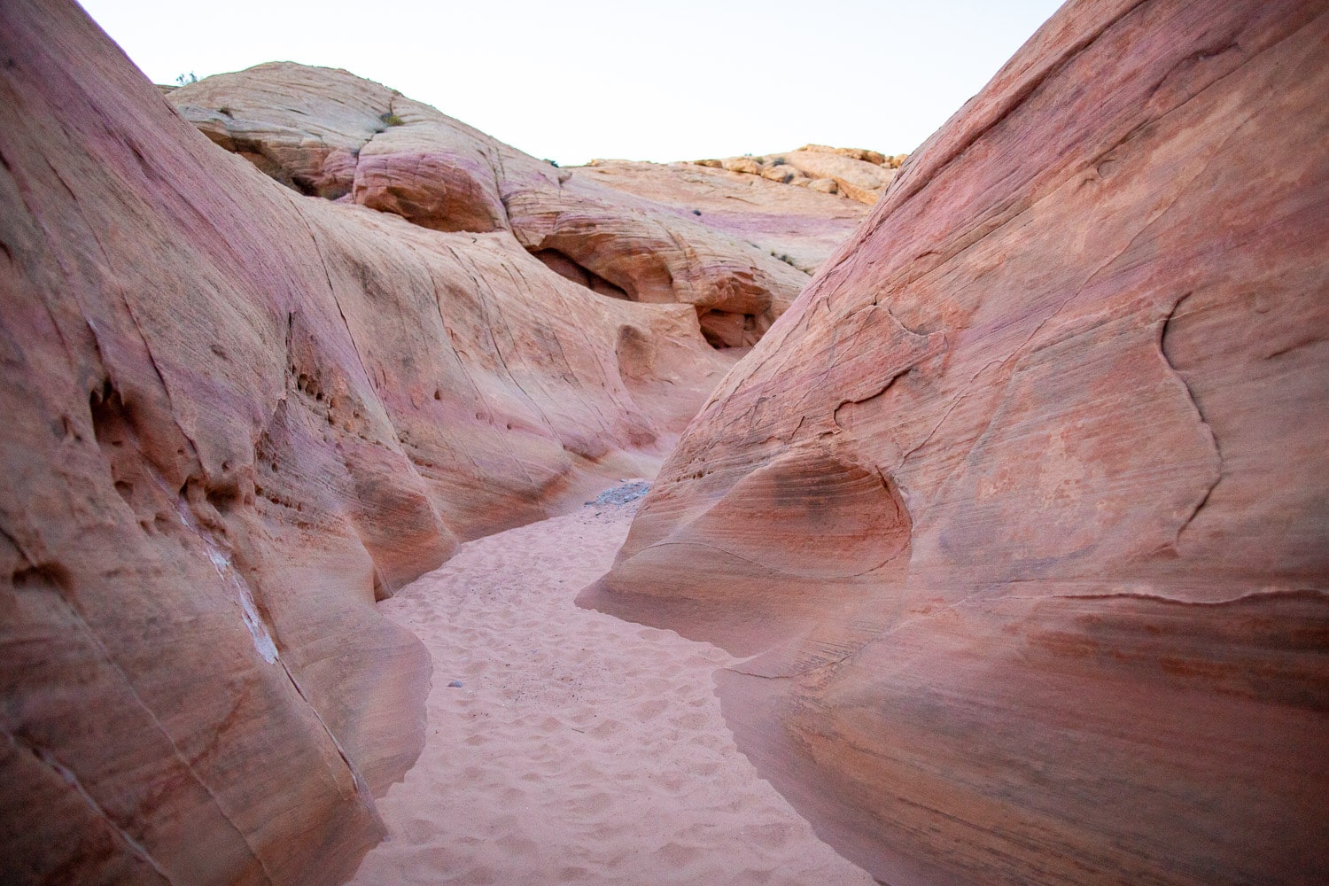 The pink canyon in Valley of Fire is a secret location.