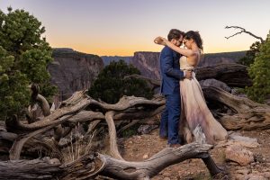 A wedding couple at the north rim of Black Canyon of the Gunnison